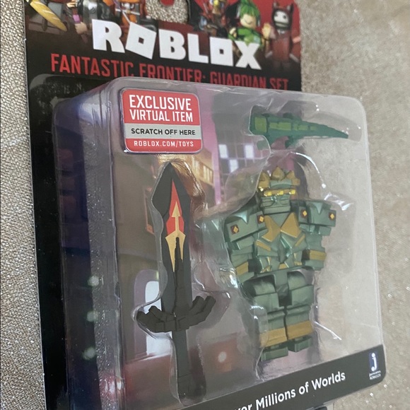 Roblox Series 8 Celebrity Action Core Figure - Picture 9 of 11